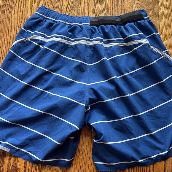 Lululemon Surge shorts, size L - Picture 6 of 12